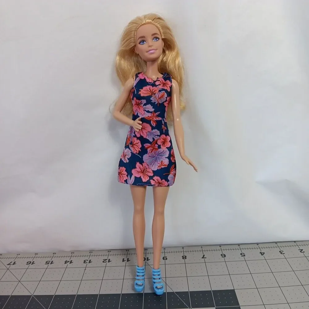 Barbie Mattel Blonde Blue Eyes Extra Outfits Shoes Boots Visor Lot Clones